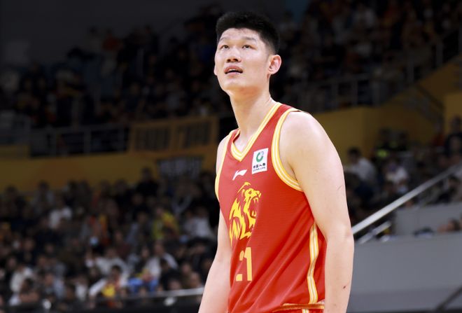 佟晨洁两婚两离，她拒绝的不是生育，而是什么？