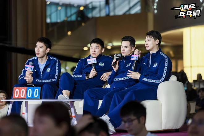 曼晚：世界杯后哈兰德圈粉无数；他能休息马雷斯卡也松一口气