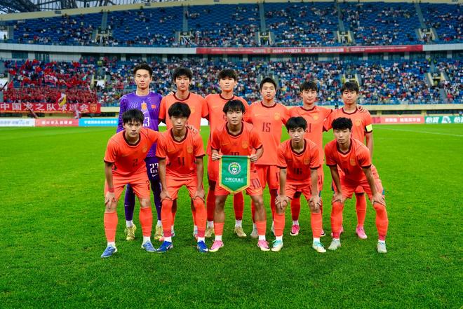 上观：FIFA批给中国足协约60个媒体名额，但多数人还在等签证