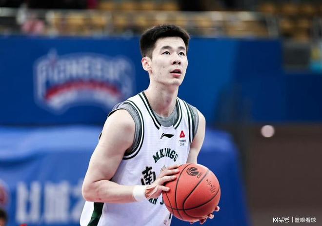 亚运会中国游泳出现超强选手,张展硕有望拿下6枚金牌