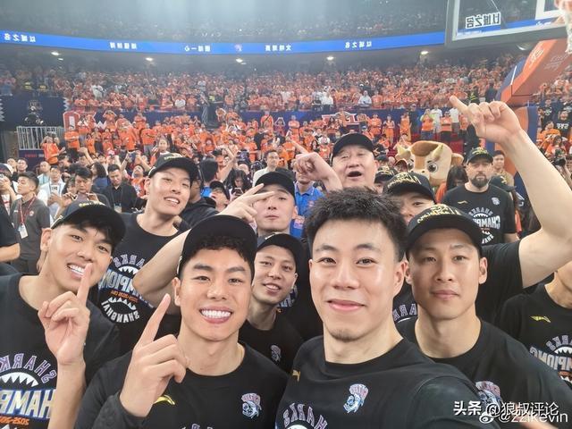 穆里尼奥动刀皇马！要卖安帅钦点未来核心，凑 6000 万挖曼城铁卫