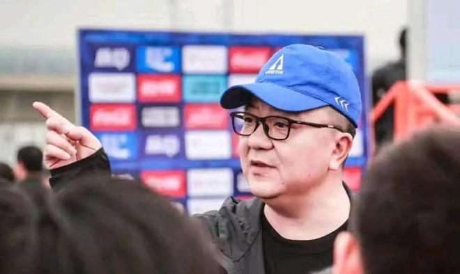 网红“阿梓不可爱”已怀孕4个多月，现男友“鸟哥”为她购置房产