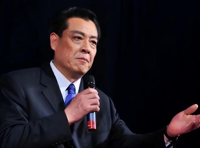 马祖拉：新赛季挑战在于如何打造和确立新的身份