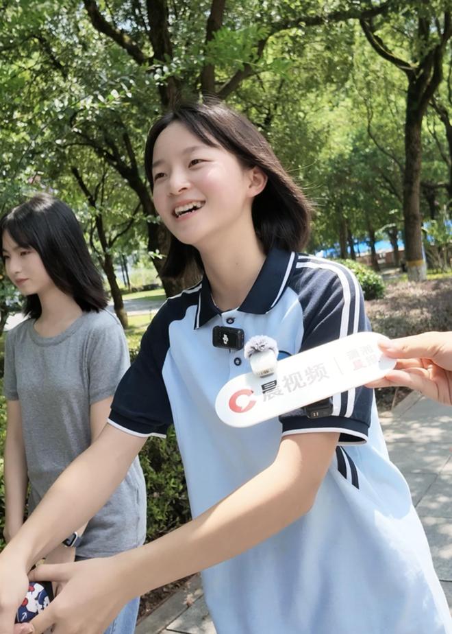 特朗普炮轰图赫尔：竟让最好的球员凯恩去防守！因凡蒂诺哈哈大笑