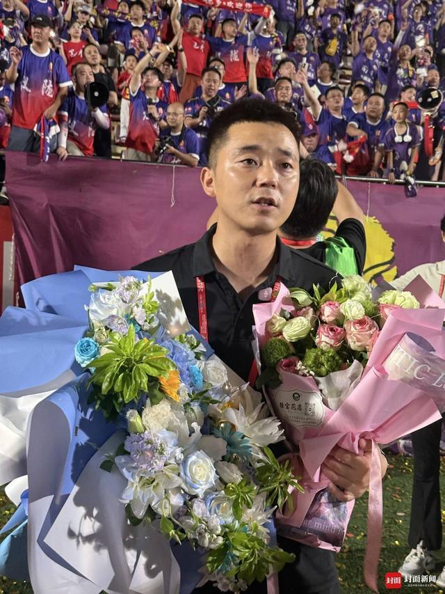 库里将亲自招募老詹！勇士最大阻碍是薪资 签约时间也成关键难题