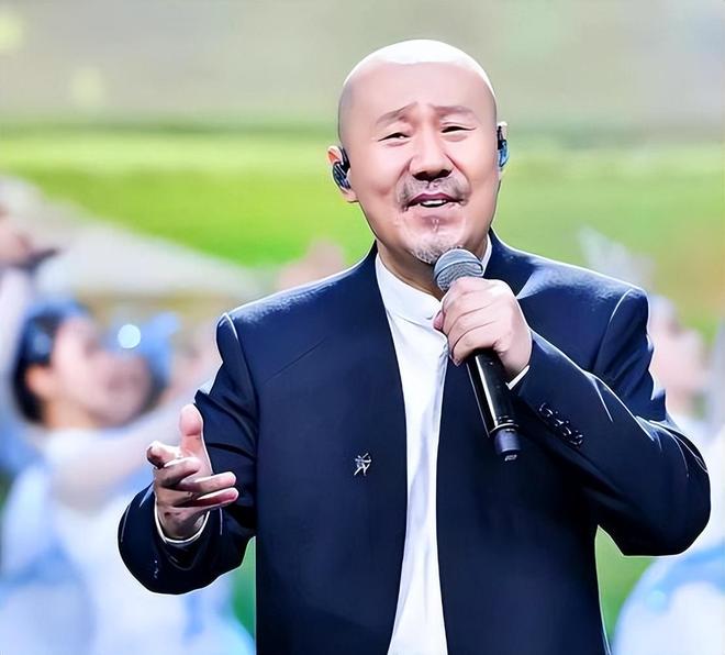 选人重听话而非实力!名记评郭士强本末倒置,男篮陷入两头空困境