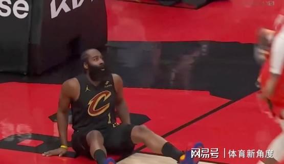 欧冠榜首大战!数据:巴萨神锋复出 欲斩大巴黎