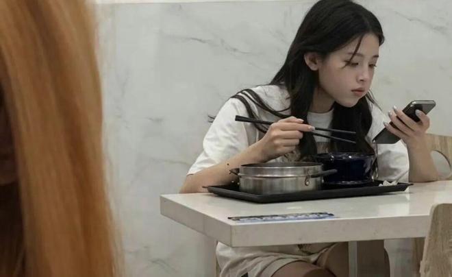 4大中锋难掩战术短板!宫鲁鸣理念不改,女篮想赢球仍得看对手脸色