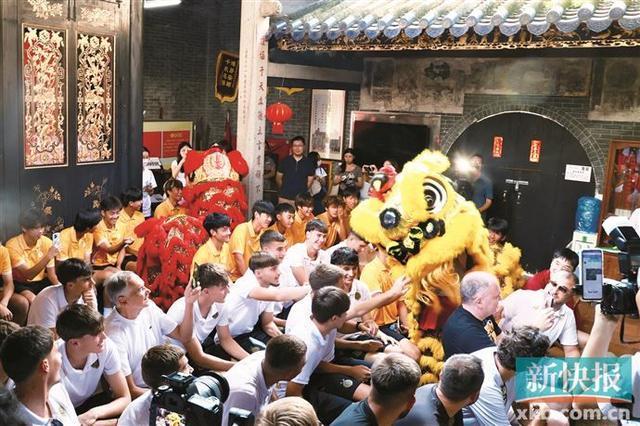 CBA本季三分本土首人：贺希宁狂轰101三分 成深圳+中国男篮大腿